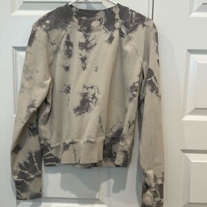 Lululemon Ready To Roll Crew Sweatshirt Top Ling Sleeve in Shibori Size 8